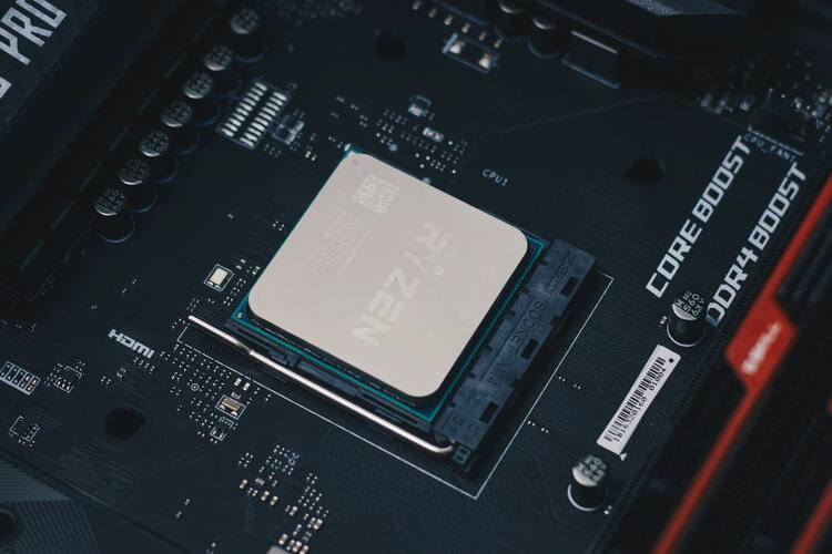 Detalhe de um chip AMD Ryzen.