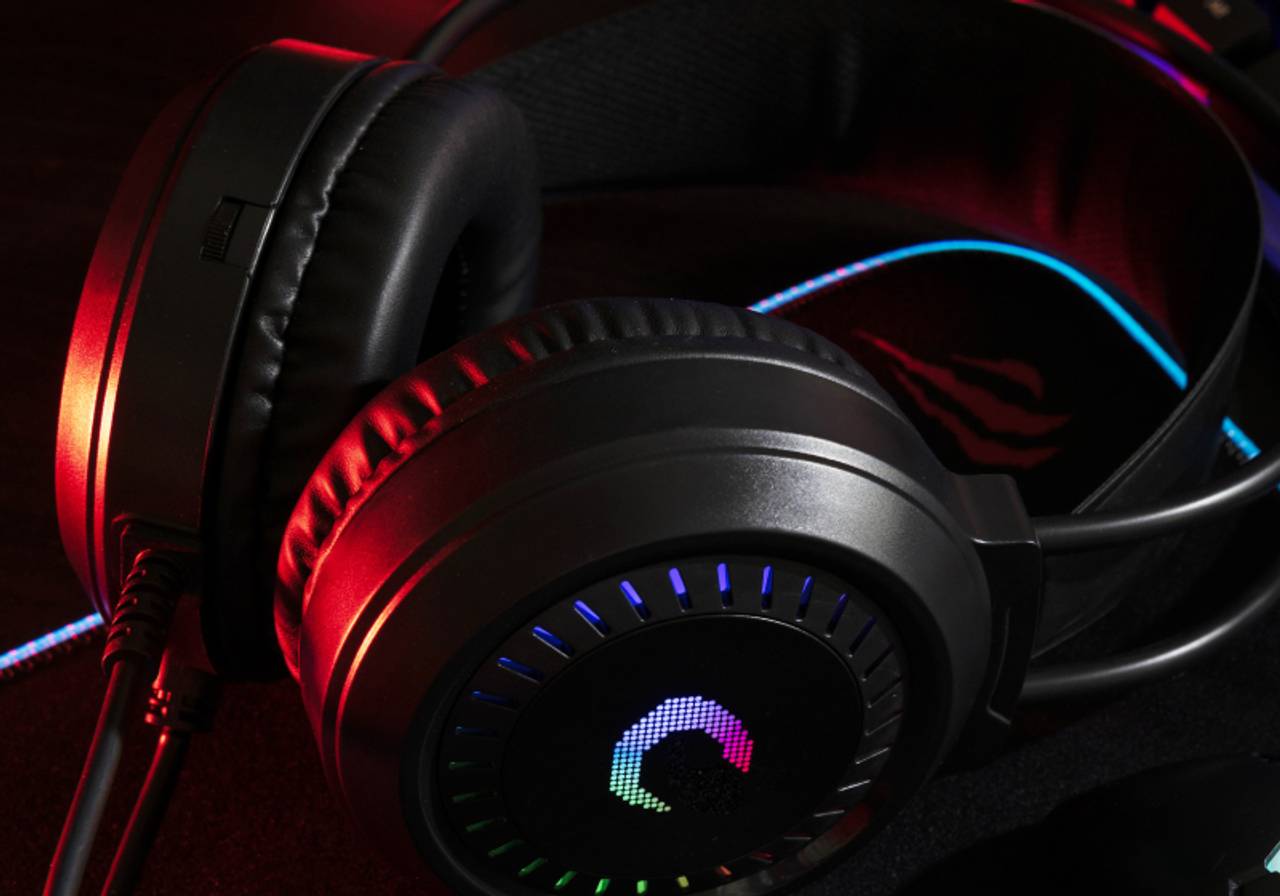 close-up do Headset gamer