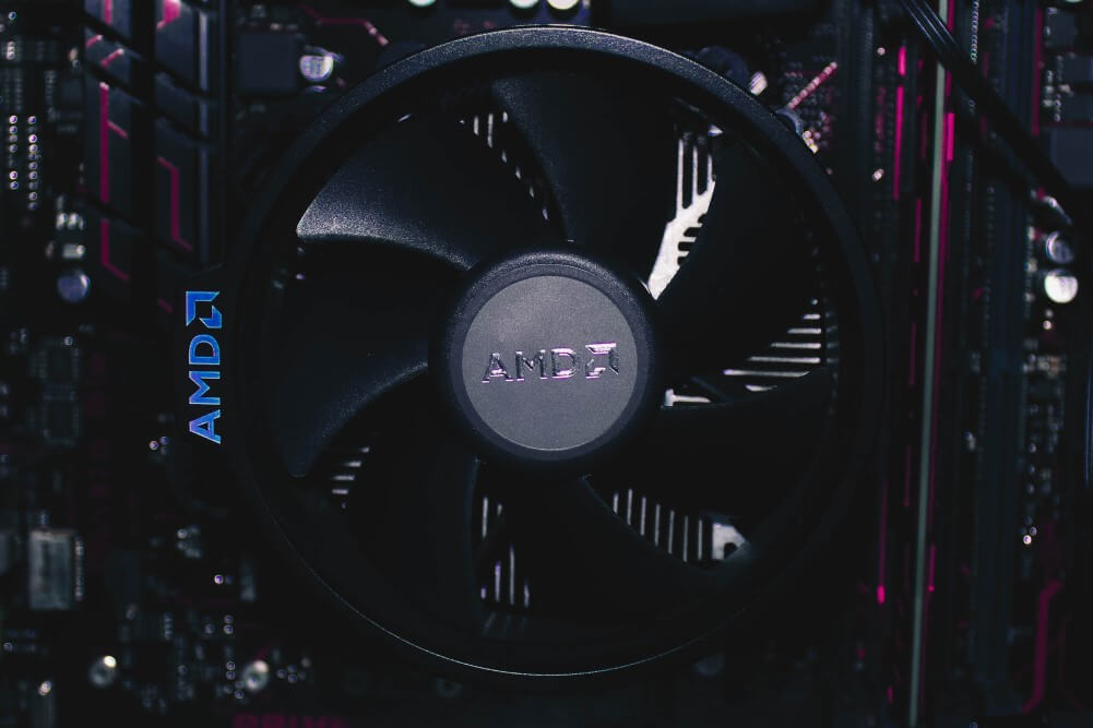 Detalhe de um cooler da AMD.