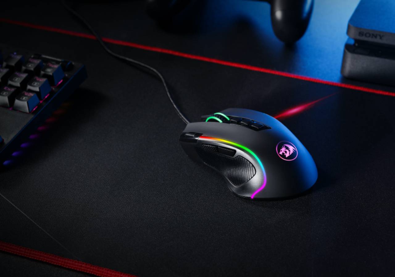 mousepad control gamer mouse em cima 